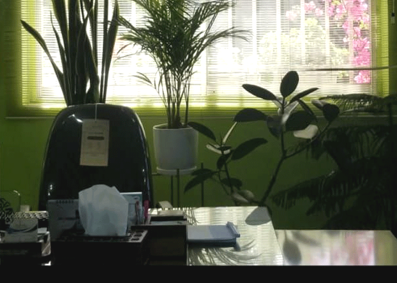 متخصص بیماریهای اعصاب و روان دکتر اسحق خلیلی